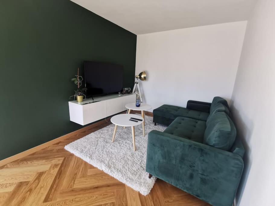 Le Parmelan - Grand Appartement Familial Avec Vue Sur La Montagne Annecy Luaran gambar
